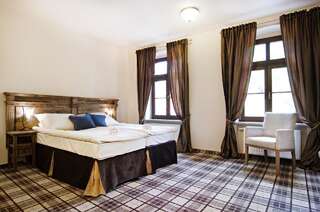 Апарт-отели Five Stars Bed&Breakfast Вроцлав Двухместный номер с 1 кроватью или 2 отдельными кроватями-2